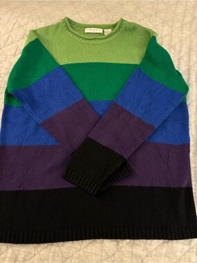 Unisex multi colored Vintage 90’s striped sweater by Chaus Sport. Mens Size XL